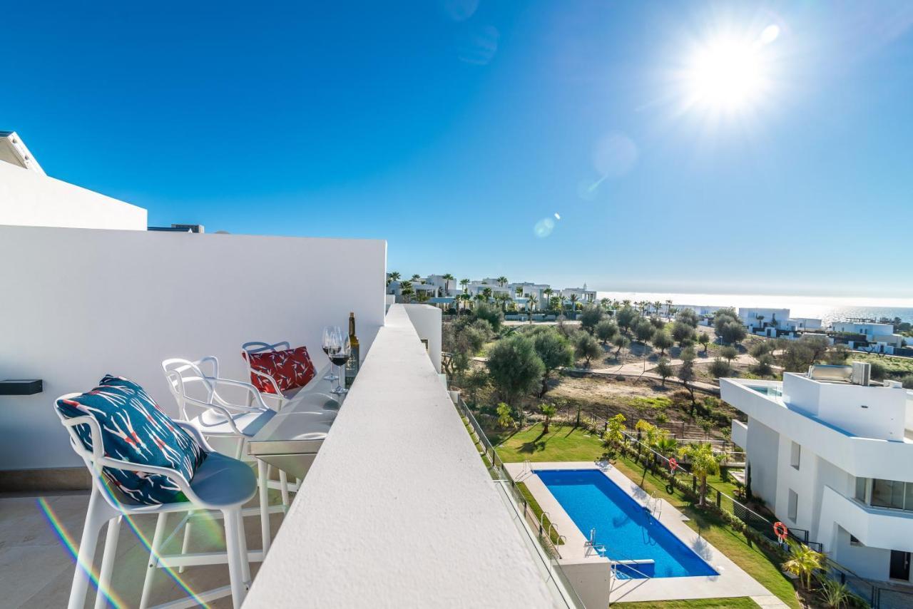 Casa Isabel: Luxury Condo with Private Infinity Pool Marbella Exterior photo
